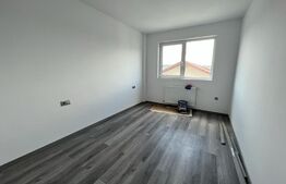 Apartament de 3 camere, 57 mp, etaj intermediar, cf, zona Vivo!