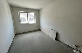 Apartament de 3 camere, 57mp, etaj intermediar, zona Vivo