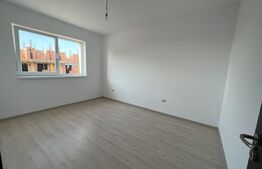 Apartament de 3 camere, 73mp, decomandat, Sanpetru