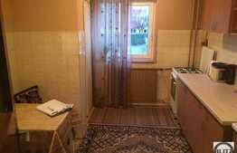 Apartament 3 camere, 67 mp, decomandat, garaj, boxa, zona Profi