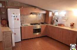 Vanzare apartament cu 3 camere, 60 mp, decomandat