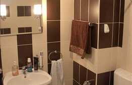 Vanzare apartament cu 3 camere, 60 mp, decomandat