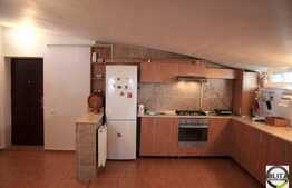 Vanzare apartament cu 3 camere, 60 mp, decomandat