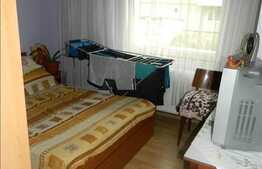 Vanzare 3 camere, decomandat, 67 mp utili, zona Dambovitei, renovat, cu boxa