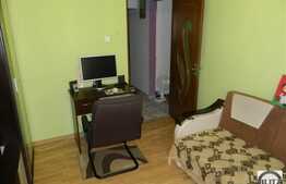 Vanzare 3 camere, decomandat, 67 mp utili, zona Dambovitei, renovat, cu boxa