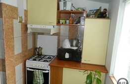 Vanzare 3 camere, decomandat, 67 mp utili, zona Dambovitei, renovat, cu boxa