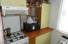 Vanzare 3 camere, decomandat, 67 mp utili, zona Dambovitei, renovat, cu boxa