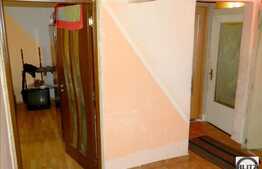 4 camere, decomandat, 79 mp utili, parcare, boxa la subsol, zona Iulius Mall!