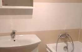 De inchiriat 1 camera, decomandat, 38 mp, imobil nou, zona strazii Plopilor!