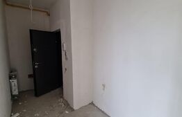 Apartament semifinisat, 2 camere, parcare, zona Teilor