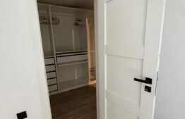  Apartament de 2 camere, decomandate, etaj intermediar, zona Vivo