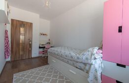Apartament 3 camere, 68 mp, gradina 49 mp, zona Vivo