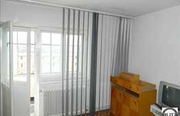 De vanzare 2 camere, 46 mp, zona Complex Mercur