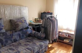 Apartament de 3 camere, 63 mp, Boxa, parcare, decomandat, 2 bai, zona Cipariu