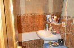 Vanzare apartament decomandat cu 3 camere in zona Observatorului, garaj inclus