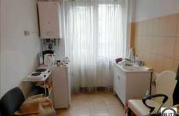 Vanzare 2 camere, 50 mp utili, zona Facultatea de Litere, cu parcare, A.C!