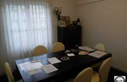 Vanzare 2 camere, 50 mp utili, zona Facultatea de Litere, cu parcare, A.C!