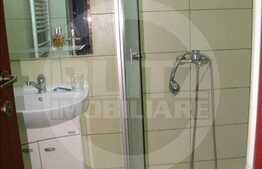 De vanzare 2 camere decomandate, 80 mp utili, 1 boxa la subsol, zona Centrala!