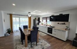 Casa de 261 mp, teren de 700 mp, Mihai Viteazu, priveliste superba spre Cheile Turzii