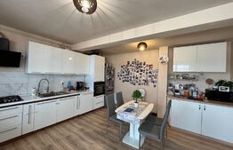 Apartament 3 camere, terasa 33mp, parcare, priveliste, zona strazii Urusagului