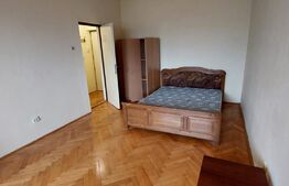 Apartament cu o camere, decomandat, Zona strazii Vanatorului