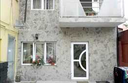 2 camere, 68 mp, curte, posibilitate mansardare, boxa la subsol, zona P-ta 1 Mai