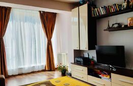 Apartament decomandat, 2 camere, etaj 1, parcare, zona Porii  