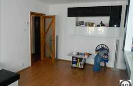 Vanzare apartament 3 camere, decomandat, 64 mp, 1 garaj, zona strazii Dunarii!