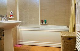 Apartament de 2 camere, 50 mp, parcare, zona Petrom