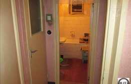 De vanzare apartament 2 camere semidecomandate, zona Piata Hermes. Boxa inclusa!