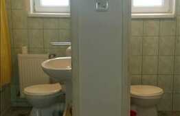 De inchiriat 4 camere, 100 mp, 2 garaje, 1 loc de parcare, zona strazii Suceava!