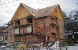 Casa/Pensiune de 700 mp, P+2E+M, cu teren de 2212 mp, Bran