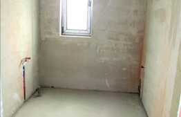 Vanzare 4 camere decomandate 115 mp plus terasa 10 mp si 2 balcoane. Semifinisat