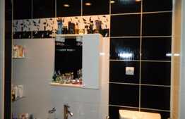 Apartament cochet cu 3 camere, 2 locuri parcare, zona strazii Eroilor!