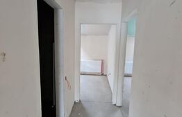 Oportunitate! Casa cu 4 camere, garaj, zona Terra