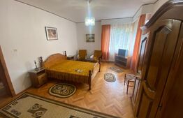 Apartament 3 camere, decomandat, 2 bai, 85 mp, zona Schei 
