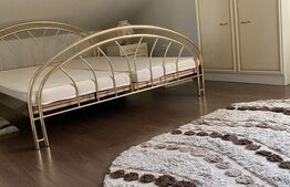 Apartament de 3 camere, modern, 93 mp, zona Colinei