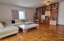 Apartament de 3 camere decomandate, 103mp, 2 bai, 2 balcoane, zona Vivo