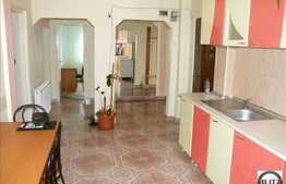 Apartament cu 4 camere decomandate, posibilitate PRIMA CASA