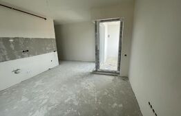 Apartament 3 camere, 59 mp, semifinisat, parcare, zona Catanelor!