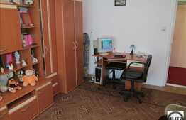 De vanzare 3 camere, 70 mp utili, 1 boxa la subsol, zona strazii Tulcea!