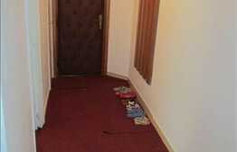 De vanzare 3 camere, 70 mp utili, 1 boxa la subsol, zona strazii Tulcea!