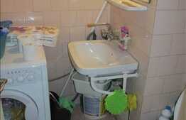 3 camere, 76 mp utili, parcare, boxa la subsol, zona Bulevardului 21 Decembrie!