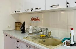 Casa de 6 camere, 250 mp utili, curte de 150 mp, parcare, zona Faget