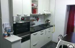 Apartament 2 camere, 49 mp, decomandat, zona Golden Tulip