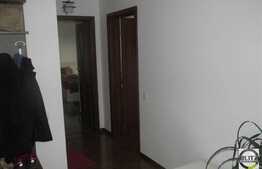 3 camere, 78 mp utili cu terasa de 65 mp! Zona Sub Cetate! Garaj!