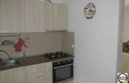 3 camere, 78 mp utili cu terasa de 65 mp! Zona Sub Cetate! Garaj!