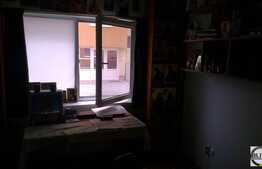 Apartament de vanzare, 4 camere, 75 mp, zona strazii Eroilor! Loc parcare!