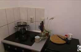 Apartament de vanzare, 4 camere, 75 mp, zona strazii Eroilor! Loc parcare!