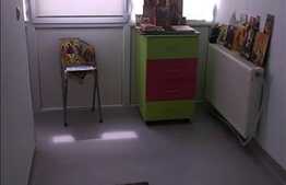 Apartament de vanzare, 4 camere, 75 mp, zona strazii Eroilor! Loc parcare!